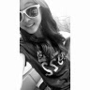 Meet your Posher, Hilary